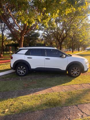 CITROËN C4 CACTUS 1.6 VTI 120 FLEX LIVE EAT6 CITROËN C4 CACTUS 1.6 VTI 120 FLEX LIVE EAT6